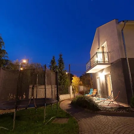 Csenge Apartment *